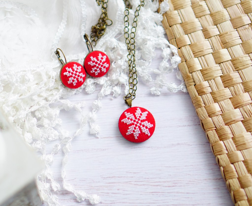 anaartissima photography product handmade jewelry professional