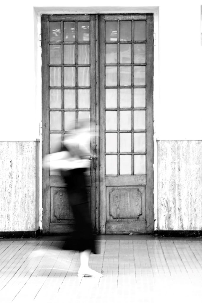 street anaartissima photographer street photography black and white photo