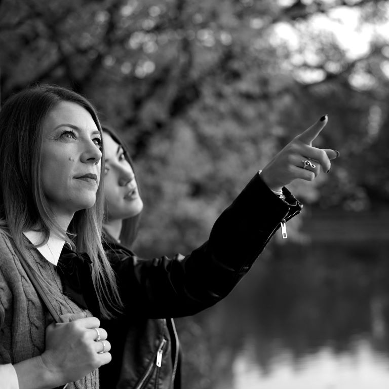 anaartissima photographer family documentar photography black and white candid