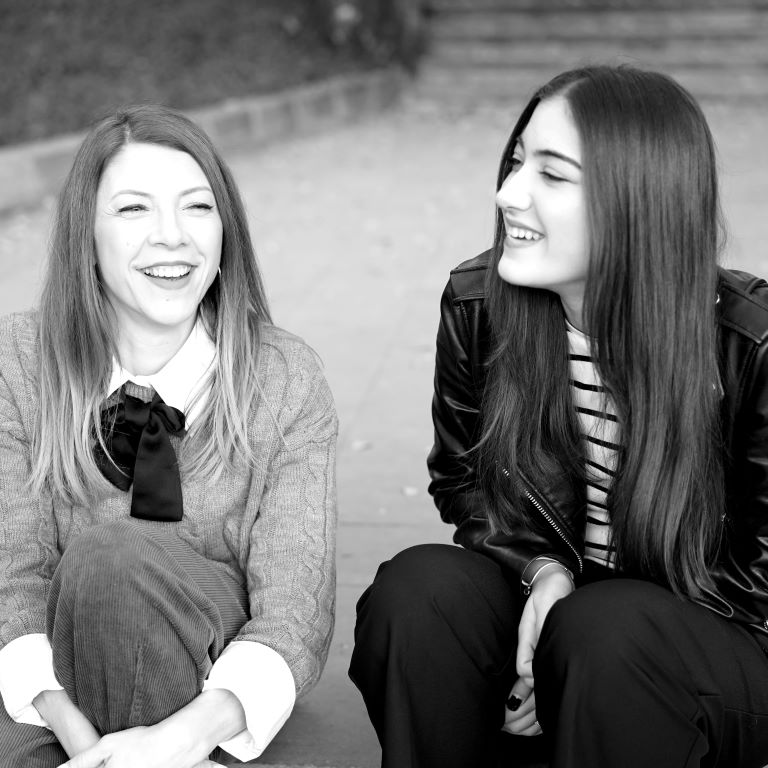 anaartissima photographer family documentar photography black and white candid